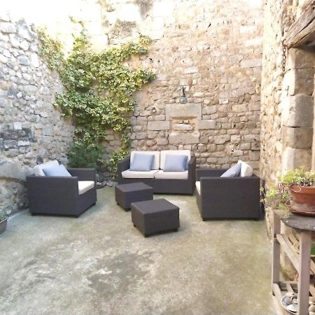 Appartement Au Coeur Du Village- Ref12 상폴투아 샤토 외부 사진